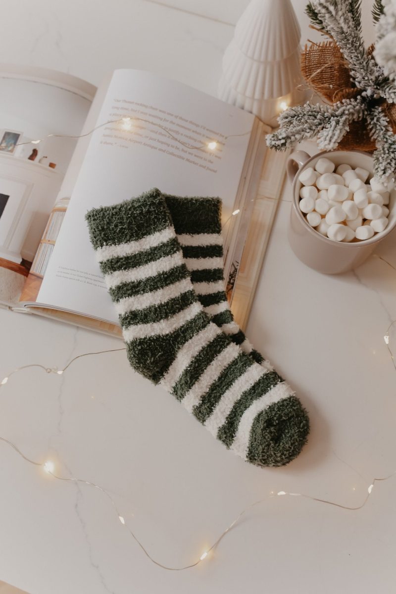 comfy cozy striped fuzzy socks green 891490