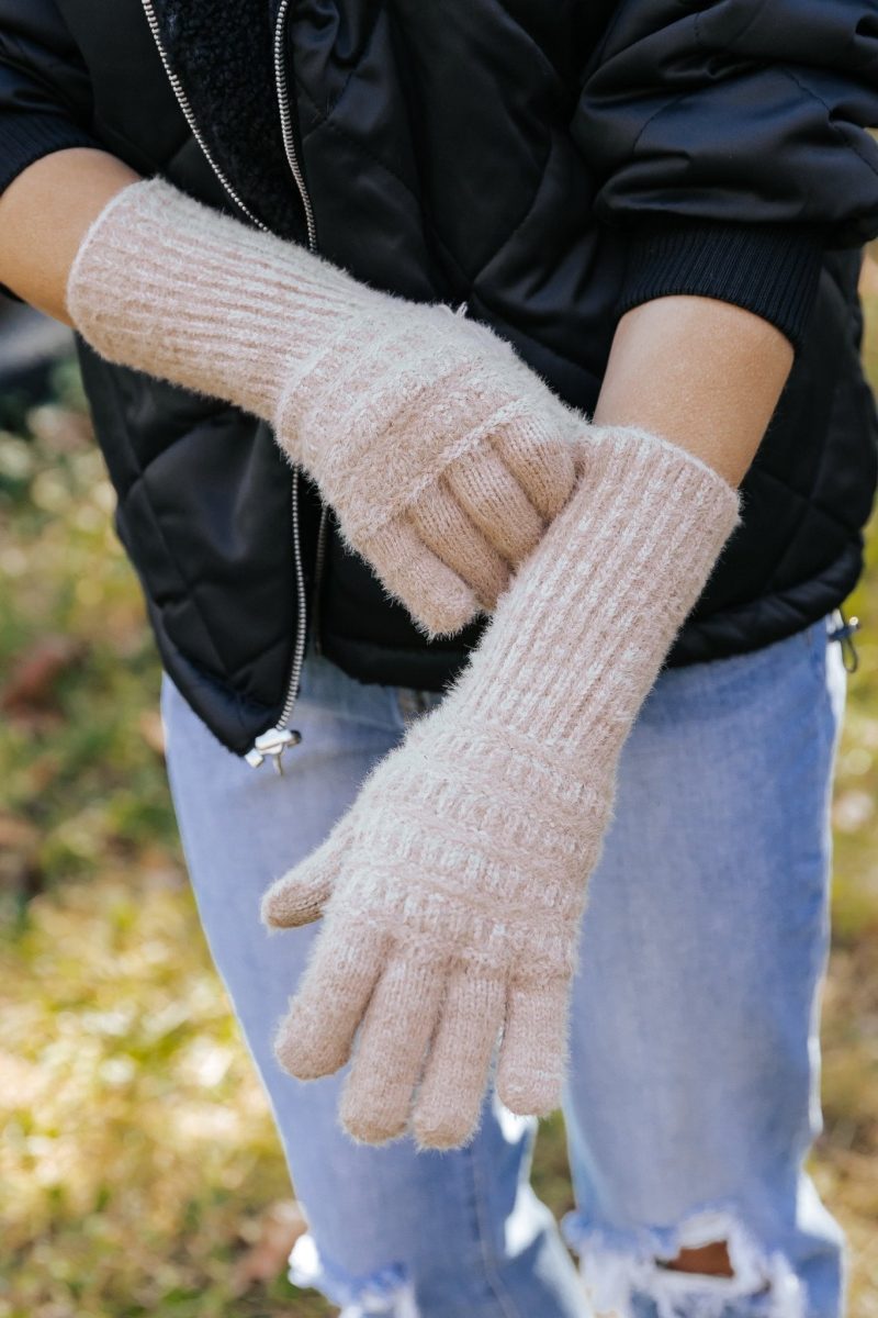 fuzzy cable knit smart touch gloves taupe 982934