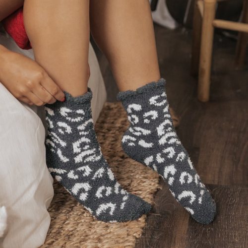 leopard print fuzzy crew socks charcoal 875044