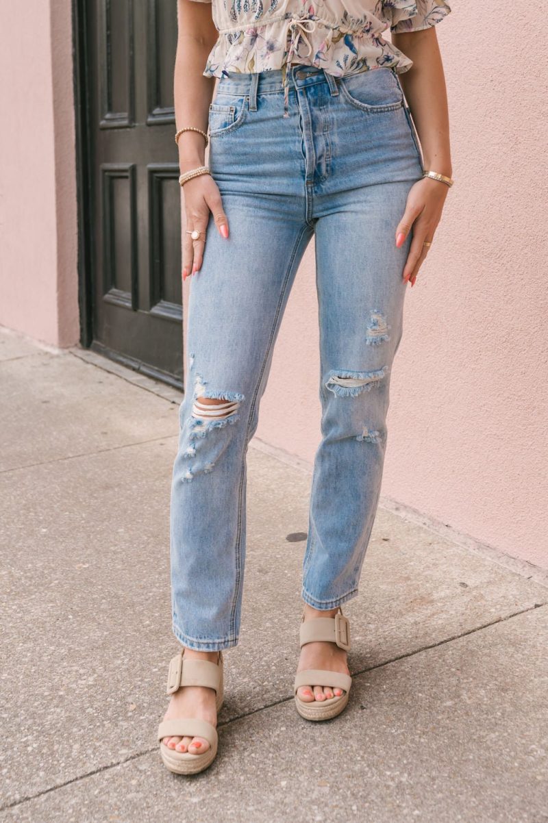 light wash destroyed boyfriend jeans 141488