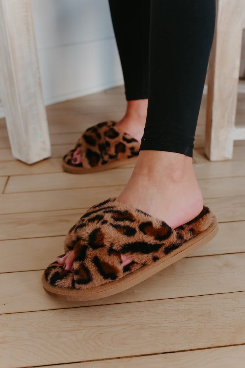 plush brown leopard slippers 154701