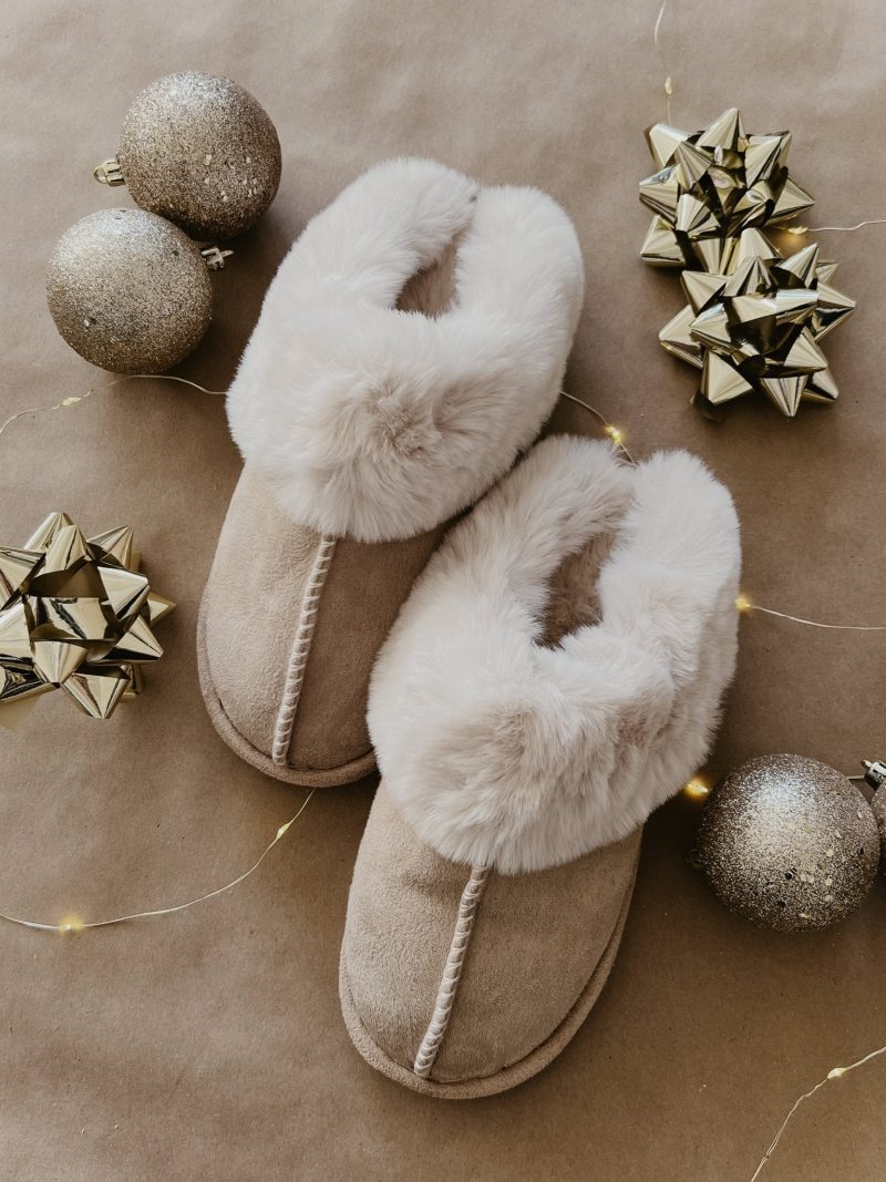 sweet dreams sandy faux sheepskin slippers 538814